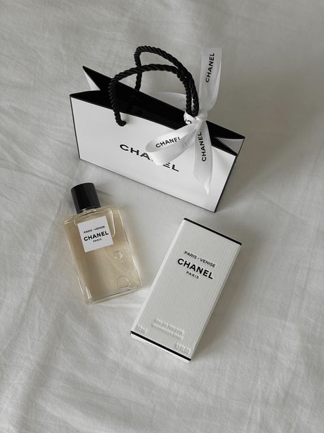 Perfume Aesthetic Coffee, Chanel Paris, Dream Lifestyle, Party Decoration, Luxury Lifestyle, Birthday Party Decorations, Venice, Mood Board, Party Decorations