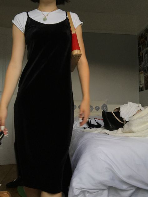 Black Dress Over White Shirt 90s, 90s Aesthetic Dress Outfit, Grunge Maxi Dress Outfits, Black Dress And Shirt Outfit, 90s Long Dress Outfit, 90s Velvet Outfit, Midi Outfit Dress, 90s Midi Dress Outfit, 90s Outfits Dress