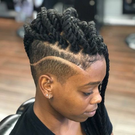 We are loving this protectivestyle!!! Short hair tappered sistas we got you. 😉 . . . . brooklynstylist & #brooklynbarber @absostylezz and… Marley Twist Hairstyles, Braids With Shaved Sides, Shaved Side Hairstyles, Shaved Hair Designs, Tapered Natural Hair, Twisted Hair, Side Hairstyles, Shaved Sides, Long Braids