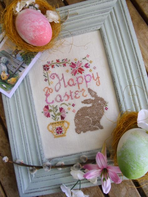 Freebie for Easter Easter Cross Stitch, Free Cross Stitch Charts, Prairie Schooler, Cross Stitch Freebies, Holiday Cross Stitch, Spring Easter Crafts, Easter Embroidery, Cross Stitch Finishing, Easter Cross