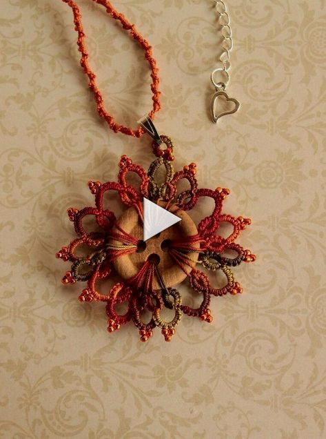 ▷ ▷Sophisticated Crochet Beaded Necklace Tutorial - Fashionable Crochet Statement Necklace Pattern! Sophisticated Crochet, Fashionable Crochet, Free Beading Tutorials, Crochet Beaded Necklace, Crochet Necklace Pattern, Beaded Necklace Tutorial, Cute Sewing Projects, Beginner Knitting Projects, Quilted Christmas Ornaments