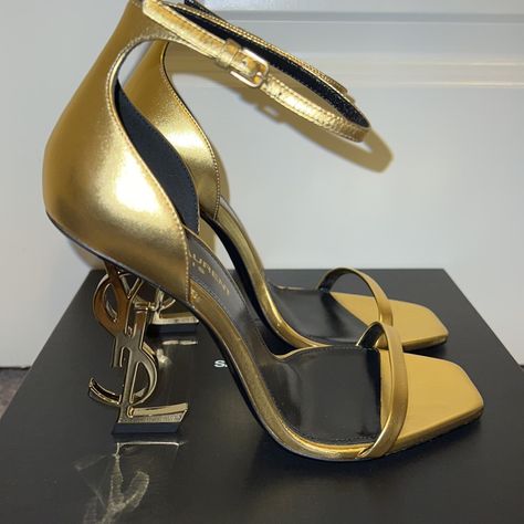 Brand New!! Rare! Gold Ysl Heels, Lv Heels, Brands Aesthetic, Shoes Ysl, Luxury Heels, Dash Board, Ysl Heels, Yves Saint Laurent Shoes, Pinterest Ideas