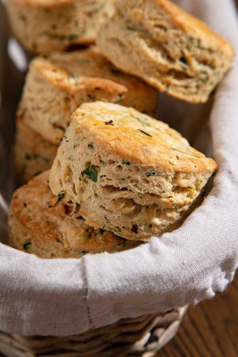 Easy Vegan Savoury Scones With Fresh Herbs and Chilli | Thinly Spread Dairy Free Scones, Cheese And Chive Scones, Savory Scones Recipe, Savoury Scones, Cheese Scone Recipes, Savoury Muffins, Vegan Scones, Scone Recipes, Baking Projects