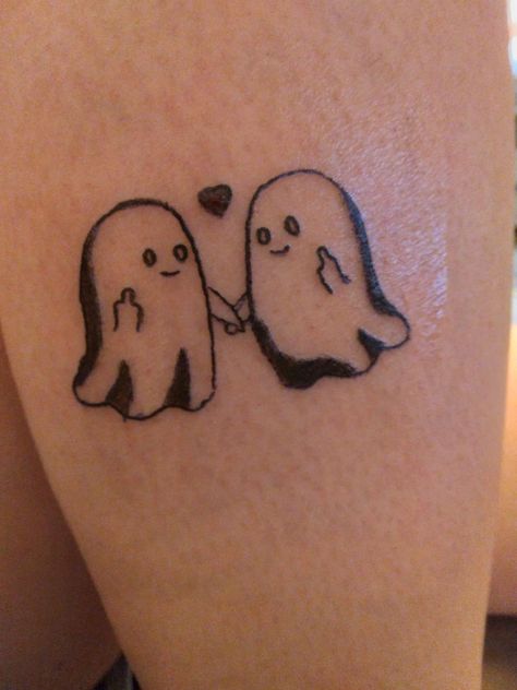 Ghosts Holding Hands Tattoo, Ghost Best Friend Tattoos, Mini Ghost Tattoo, Graffiti Drawings, Easy Graffiti, Easy Graffiti Drawings, Ghost Tattoo, Matching Couple Tattoos, Friendship Tattoos