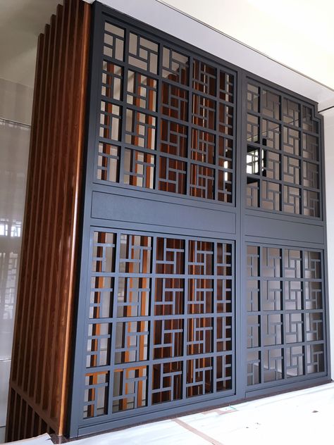 1. Modern Horizontal Window Grill (#ModernWindowGrill #HorizontalGrill #HomeExteriorDesign) 2. Ornate Ironwork Window Grill (#OrnateIronwork #WindowGrillDesign #HomeSecurity) 3. Rustic Wooden Window Grill (#RusticWoodenGrill #WindowGrillIdeas #CountryHomeExterior) 4. Chic Metal Window Grill (#ChicMetalGrill #ModernWindowDesign #HomeExteriorInspiration) 5. Decorative Aluminum Window Grill (#DecorativeAluminum #WindowGri Main Gate Upper Grill Design, Sitout Grill Design, Staircase Window, Modern Home Exterior, Country Home Exterior, Modern Window Design, Grill Designs, Modern Window Grill, Single Floor House Design