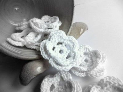 15 #Crochet #Wedding Favors to Give Your #DIY Wedding Guests Crochet Wedding Favours, Diy Wedding Gift, Crochet Wedding Dresses, Handmade Favors, Crochet Wedding, Diy Wedding Favors, Wedding Favors For Guests, Wedding Guests, Crochet Motif