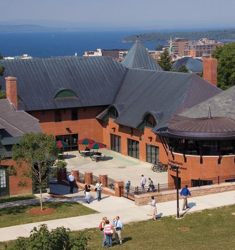 Champlain college, Burlington Vermont. So far away... Champlain College, Class Of 2026, Aesthetic Place, Burlington Vermont, Burlington Vt, Rural America, College Aesthetic, Dream Future, Nice Places