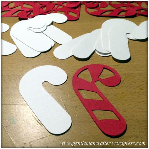 Cut Out Christmas Tree, Candy Cane Cards, Diy Christmas Candy, Simple Decorations, Candy Cane Decorations, Grinch Christmas Decorations, Idee Cricut, Gingerbread Christmas Decor, Peppermint Christmas