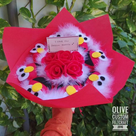 Custom Elmo Bouquet IDR 135000 #olivefeltcraft Ribbon Rose Bouquet, Ribbon Rose Bouquets, Ribbon Rose, Felt Craft, Ribbon Roses, Felt Fabric, Rose Bouquet, Felt Crafts, Fabric Material