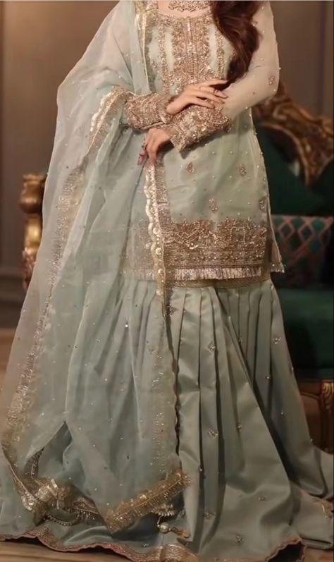 Sarara Design Latest Party Wear Dress, Gharara Designs Pakistani, Garara Designs, Garara Dress, Nikah Dress, Bridal Lehenga Designs, Conjoined Twins, Desi Wedding Dresses, Nikkah Dress