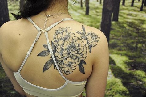 Back Tattoo Women Floral, Back Tattoos Floral, Lewisville Texas, Floral Back Tattoos, Flowers Tattoos, Upper Back Tattoos, Floral Tattoo Design, Cute Tattoos For Women, Tattoo Cover