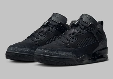 Jordan Spiz'ike Low "Black Cat" FQ1759-001 | SneakerNews.com Travis Scott Shoes, Jordan 4 White, Jordan 1 Black, Jordan Spizike, Jordan Logo, Jordan 11 Retro Low, Buy Jordans, Black Cement, Popular Sneakers