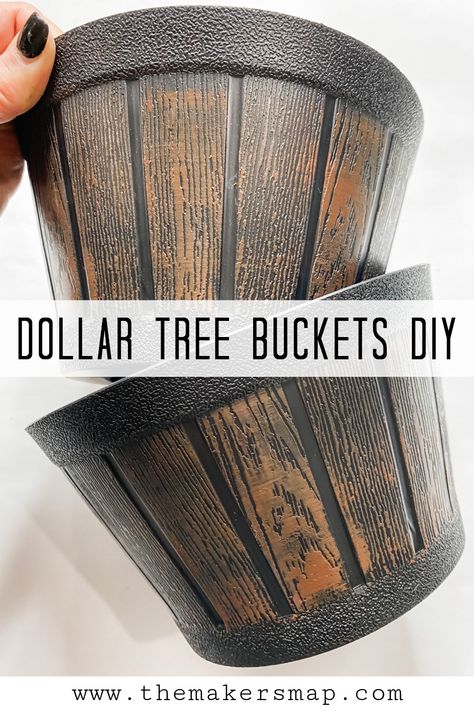 Dollar Tree Flowers, Dollar Tree Vases, Dollar Tree Diy Organization, Christmas Candy Gifts, Dollar Tree Hacks, Dollar Store Diy Projects, Dollar Store Hacks, Christmas Gift Basket Ideas, Gift For Mom Christmas