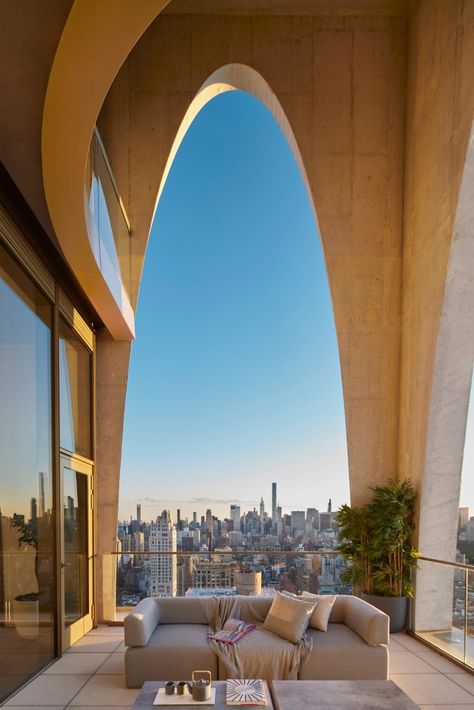 DDG and IMG outfit penthouse at Manhattan's 180 East 88th Street tower Upper East Side Aesthetic, East Side Aesthetic, Penthouse In New York, Manhattan Penthouse, Junya Ishigami, Central Park View, Penthouse Interior, Masonry Construction, Duplex Penthouse