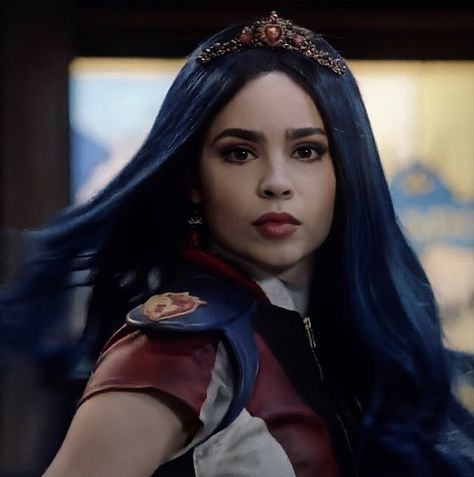 evie | descendants Evie Grimhilde, Descendants Evie, Evie Descendants, Regina Mills, Sofia Carson, Character Inspo, Evil Queen, Descendants, Quick Saves