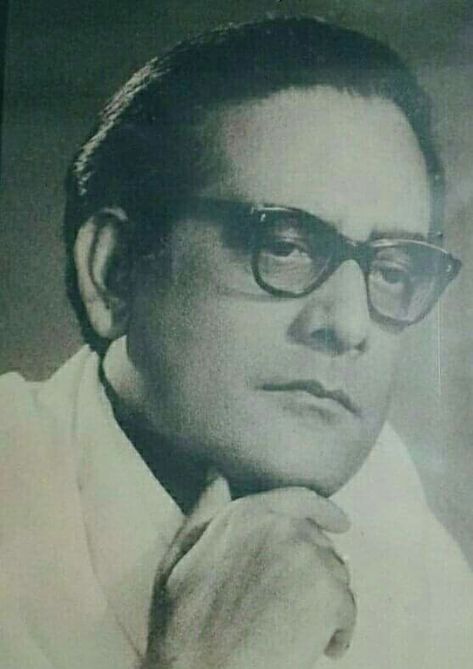 Hemanta Mukherjee, Hemant Kumar, Diamonds In The Sky, Film Music, Vintage Bollywood, Indian Aesthetic, Music Director, Music Star, Singers