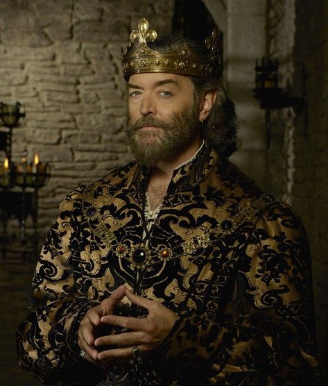 Timothy Omundson as King Richard in season one of "Galavant," filmed in 2014, aired in 2015. He's nowhere near the evil king he seems to be.... Timothy Omundson Galavant, Isabella Aesthetic, Girl Assassin, Medieval King, Daedric Prince, Evil King, Timothy Omundson, House Baratheon, Marble Queen