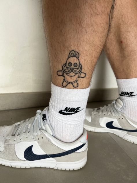 Mac Miller Scuba Diver Tattoo, Mac Miller Diver Tattoo, Come Back To Earth Tattoo Mac Miller, Mac Miller Swimming Tattoo, Mac Miller Tattoos Tribute, Mac Miller Tattoos Ideas, Scuba Diver Tattoo, Mac Miller Tattoos, Diver Tattoo