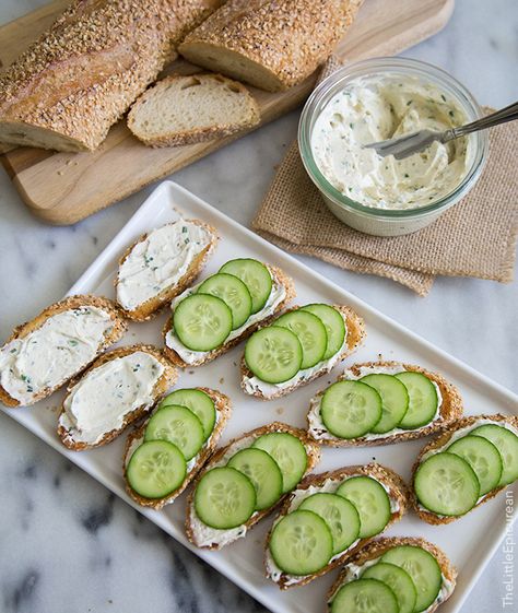 Do your bread a favor and give it a little garlic and chive cream cheese love. It's great on turkey sandwiches or chicken salad sandwiches in place of mayo! Cucumber And Cream Cheese, Chive Cream Cheese, Cream Cheese Sandwiches, Cream Cheese Spread, Garlic Chives, Cucumber Sandwiches, Cream Cheese Spreads, Tea Sandwiches, Sunday Roast