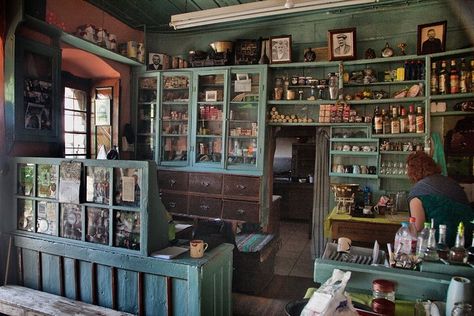 Vintage Shop Interior, Cafe Leon Dore, European Cafe Interior, Greek Cafe, Epirus Greece, Lady Fern, European Cafe, Greek Coffee, Coffee Place