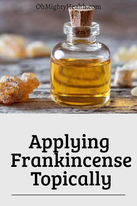 It is well known that Frankincense, an aromatic resin obtained from the Boswellia tree, has been used for many centuries as part of perfumery, religious ceremonies and perfumery due to its particular scent. The best way for applying frankincense topically is in the form of its essential oil, which is a concentrated version of the resin. Some research has shown the biological activities of frankincense essential oil on our skin. Frankensence Oil Uses For Face, Frankincense For Face, Frankensense Oil Benefits, Frankinsence Essential Oil Benefits, What Is Frankincense Oil Good For, Topical Essential Oils, Essential Oils For Inflammation, Frankincense Resin, Medical Herbs