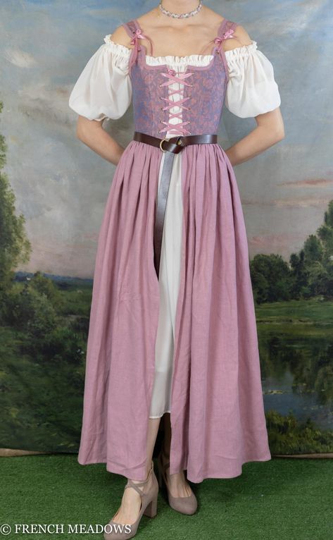 French Meadows, Ren Faire Dress, Beautiful Corset, Ren Faire Outfits, Fairy Tale Princess, Rapunzel Costume, Rapunzel Dress, Outer Dress, Fair Outfits