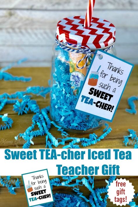 Thanks for being such a SWEET TEA-CHER Sweet Tea Themed Teacher Appreciation gift idea -  https://www.mamacheaps.com/sweet-tea-cher-iced-tea-themed-teacher-gift/ #diy #printable #teachergift #teacherappreciation #sweettea Teacher Diy, Easy Teacher Gifts, Teachers Appreciation Week Gifts, Teacher Gift Printables, Appreciation Gifts Diy, Teacher Treats, Teacher Appreciation Gifts Diy, Cute Teacher Gifts, Tags Diy