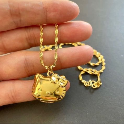 Gold Hello Kitty, Thick Twist, Hello Kitty Necklace, Black Jewelry Box, Ombre Necklace, Kitty Necklace, Lucky Brand Necklace, Twist Beads, Peace Sign Necklace