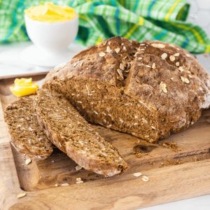 Authentic Irish Brown Bread Recipe - The Fresh Cooky Brown Bread Recipes, Picnic Landscape, Irish Brown Bread Recipe, Irish Brown Bread, Brown Bread Recipe, Easy Yeast Rolls, Ale Pie, Witch Recipes, Irish Recipes Traditional