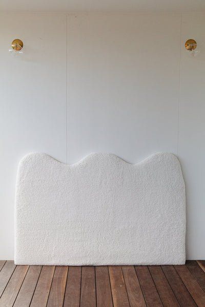 Toddler Bed Headboard, Bed Heads Ideas Diy, Diy Scallop Headboard, Daybed Headboard Diy, Scalloped Headboard Diy, Diy Slipcover Headboard, Toddler Room Queen Bed, Diy Boucle Headboard, Diy Wavy Headboard