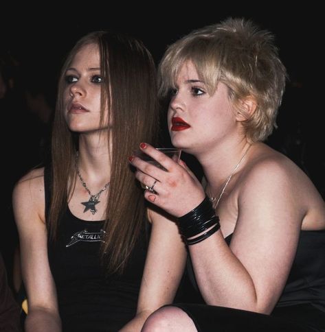 Avril Lavigne and Kelly Osbourne during MTV Icon - Metallica - Show at Studios Stage 12 in Universal City, California. The Osbournes, Blow A Kiss, Avril Lavigne Photos, 2000s Girl, Scene Queen, Kelly Osbourne, Rock Chick, Character Actor, Ozzy Osbourne