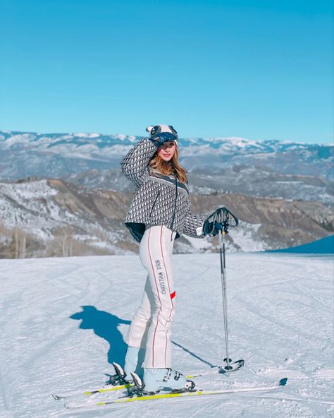 Dior jacket, dior ski pants, cute winter beanies, cute winter aesthetic, ski fashion, winter fashion Ski Outfits For Women, Dior Winter, Ski Outfit For Women, Creative Outfit Ideas, Silver Puffer Jacket, 15 Aesthetic, Ski Outfits, Monogram Jacket, Black Catsuit