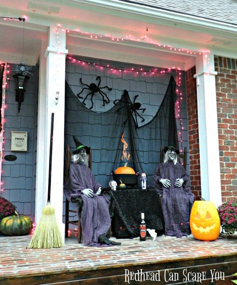 Porch Witch Decor, Outdoor Witch Decor, Modern Wall Decor Ideas, Diy Halloween Witch, Fun Diy Halloween Decorations, Urban Interior Design, Coastal Interior Design, Halloween Mantle, Halloween Witch Decorations