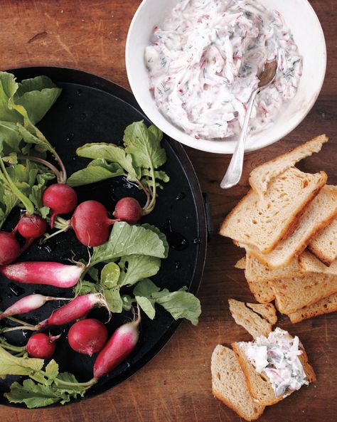 Radish Dip, Spring Appetizers, Recipes Dips, Radish Recipes, Delicious Dips, Food Dips, Csa Recipes, Dips And Appetizers, Party Dips