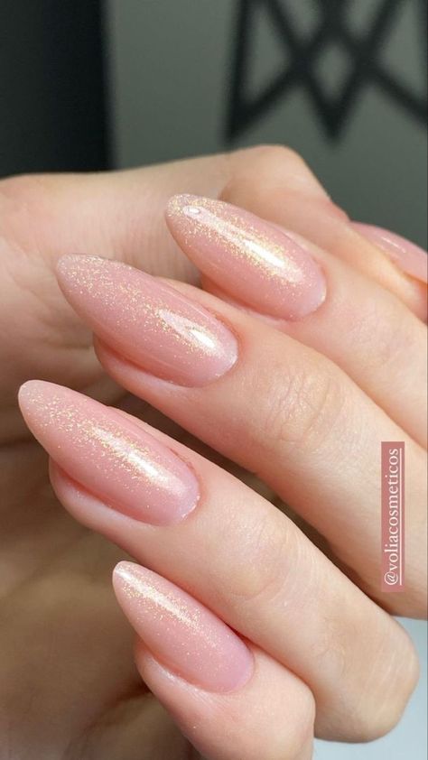 Almond Nude Pink Nails, Clear Light Pink Nails, Almond Nude Nails With Glitter, Shimmery Pink Nails, Soft Gel Nails Design, Nude Pink Nails, Sparkle Gel Nails, Light Pink Nail Designs, Unghie Sfumate