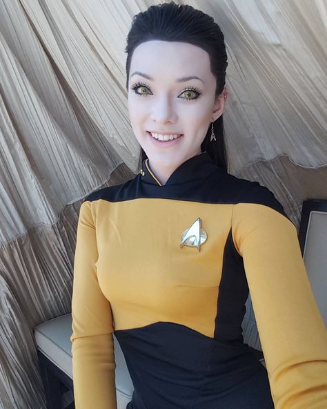 11k Likes, 130 Comments - JOANIE BROSAS (@joaniebrosas) on Instagram: “Jinkies! See you tomorrow from 9am - 11am At #NotJustAnotherComicCon (I have to catch my flight)…” Star Trek Data, Star Trek Crew, Star Trek Original Series, Star Trek Characters, Star Trek Cosplay, Star Trek Starships, Make You Believe, Star Trek Universe, Cos Play