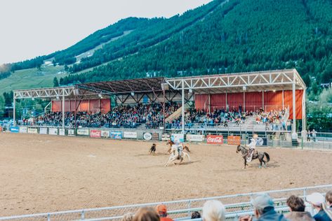 The Ultimate Jackson Hole Travel Guide | Travel | Lone Sar Looking Glass Jackson Hole Rodeo Outfit, Jackson Hole Wyoming Summer, Jackson Hole Rodeo, Outdoorsy Aesthetic, Grad Trip, Wyoming Vacation, Bach Bash, Wyoming Travel, Usa Roadtrip