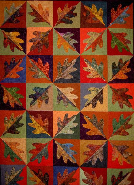 I made this pattern (not this quilt) in batiks and it is lovely (and fun to make--you make a block, cut it in half, then sew the halves together any way you like) . Four Seasons Quilt Patterns, Leaf Quilts, Maple Leaf Quilt, Leaves Quilt, Autumn Quilt, Leaf Quilt, Colchas Quilting, Fall Quilt, Seasons Autumn