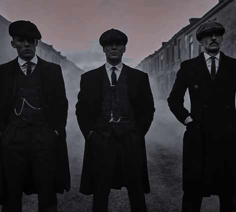 Costume Peaky Blinders, Peaky Blinders Merchandise, Peaky Blinders Costume, Suits And Ties, Shelby Brothers, Peaky Blinders Season, Peaky Blinders Series, Peaky Blinders Characters, Peaky Blinders Wallpaper