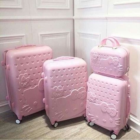 Pink Luggage Sets, Hello Kitty Suitcase, Pink Luggage, Cute Suitcases, Cute Luggage, Hello Kitty House, Stylish Luggage, Kitty Clothes, Hello Kitty Themes