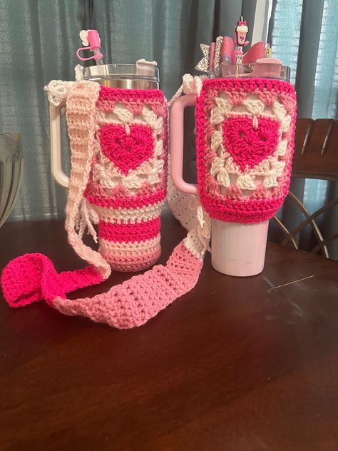 Crochet Tops: Stylish and Easy Patterns for Every Occasion Stanley Crochet Pattern, Crotchet Ideas For Mothers Day, Crochet Ideas Multicolor Yarn, Stanley Crochet Accessories, Stanley Cup Crochet, Stanley Crochet, Crochet Present Ideas, Crochet Stanley Cup Holder, Goth Crochet Patterns Free