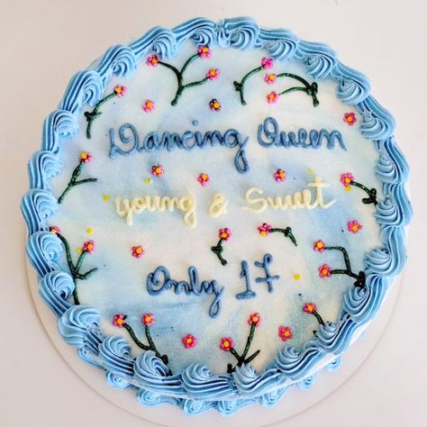 Decoração em chantininho Mamma Mia Cake, Seventeen Birthday, 17 Birthday Cake, Seventeenth Birthday, 17 Birthday, 17th Birthday, Dancing Queen, Party Cakes, Cake Ideas