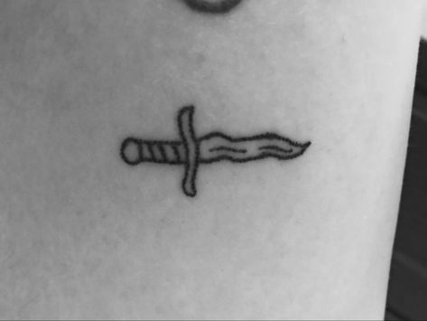 Punk Stick And Poke, Stick N Poke Ideas Grunge, Simple Grunge Tattoos, Tattoo Ideas Stick And Poke, Simple Stick And Poke, Stick Poke, Stick Poke Tattoo, Grunge Tattoo, Sharpie Tattoos