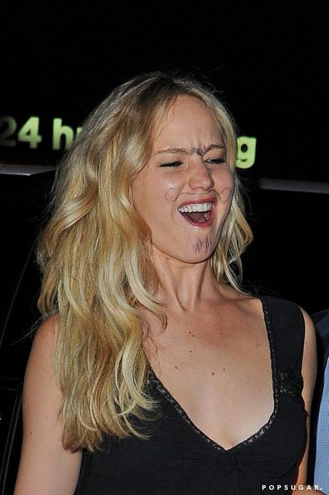 Jeniffer Lawrance, Jennifer Lawrence Funny, Goofy Face, Jennifer Lawrence Pics, Katniss And Peeta, Fav Celebs, Jennifer Lawrence, Hunger Games, Pretty Woman