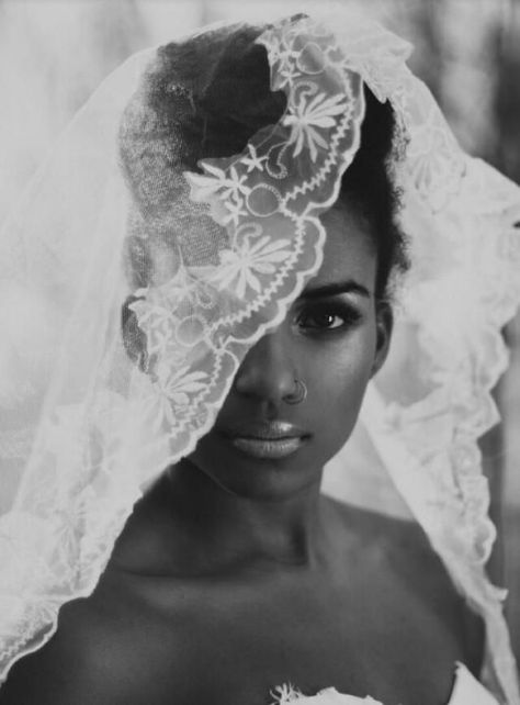 Mantilla Veil Glamorous Wedding Hair, Black Wedding Hairstyles, Natural Wedding Hairstyles, Natural Hair Bride, Natural African American Hairstyles, African American Weddings, Hair Afro, White Wedding Gowns, Wedding Hairstyles With Veil