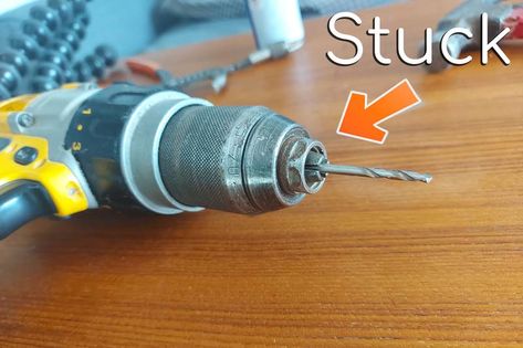 Drill bits are known to get stuck in the chuck from time to time and it has probably happened to most of us. The solution… Dewalt Drill, Drill Chucks, Drill Chuck, Drill Set, How To Remove Rust, Impact Driver, Diy Home Improvement, Drill Bit, Good Grips