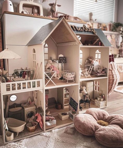 Maileg Dolls House, Maileg House, Maileg Dollhouse, Baby Doll House, Maileg Furniture, Maileg Doll House, Ikea Dollhouse, Maileg Dolls, Modern Dolls House