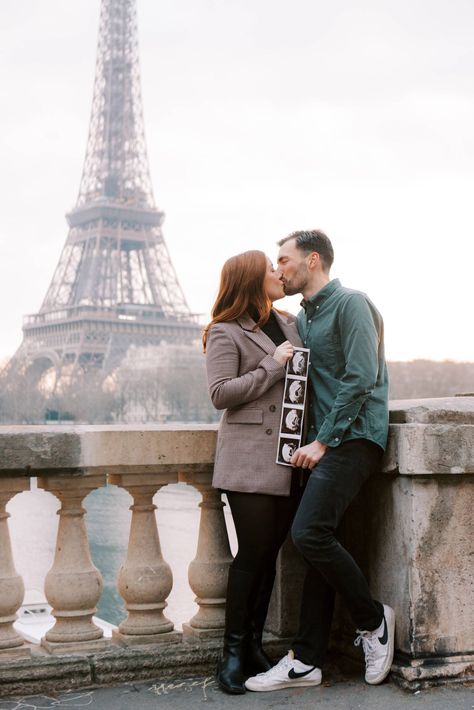 Pregnancy Announcement Photography, Glam Photography, Short Couples, Couples Photo Session, Romantic Photo, Paris Elopement, Romantic Paris, Announcement Photos, Were Expecting