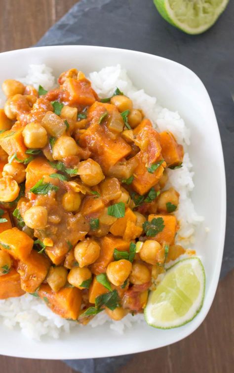 coconut sweet potato chickpea stew- made this tonight and it was amazing! http://jsforeman423.wordpress.com Coconut Sweet Potato, Potato Chickpea, Sweet Potato Curry, Chickpea Stew, Chick Pea, Stewed Potatoes, Potato Curry, Chickpea Curry, Gordon Ramsay