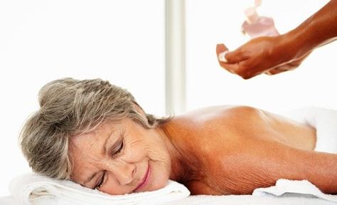 Top 10 Health Benefits of Massage Therapy for Seniors Benefits Of Massage Therapy, Diy Massage, Benefits Of Massage, Prenatal Massage, Body Flush, Massage Therapy Techniques, Licensed Massage Therapist, Health Articles Wellness, Therapy Techniques